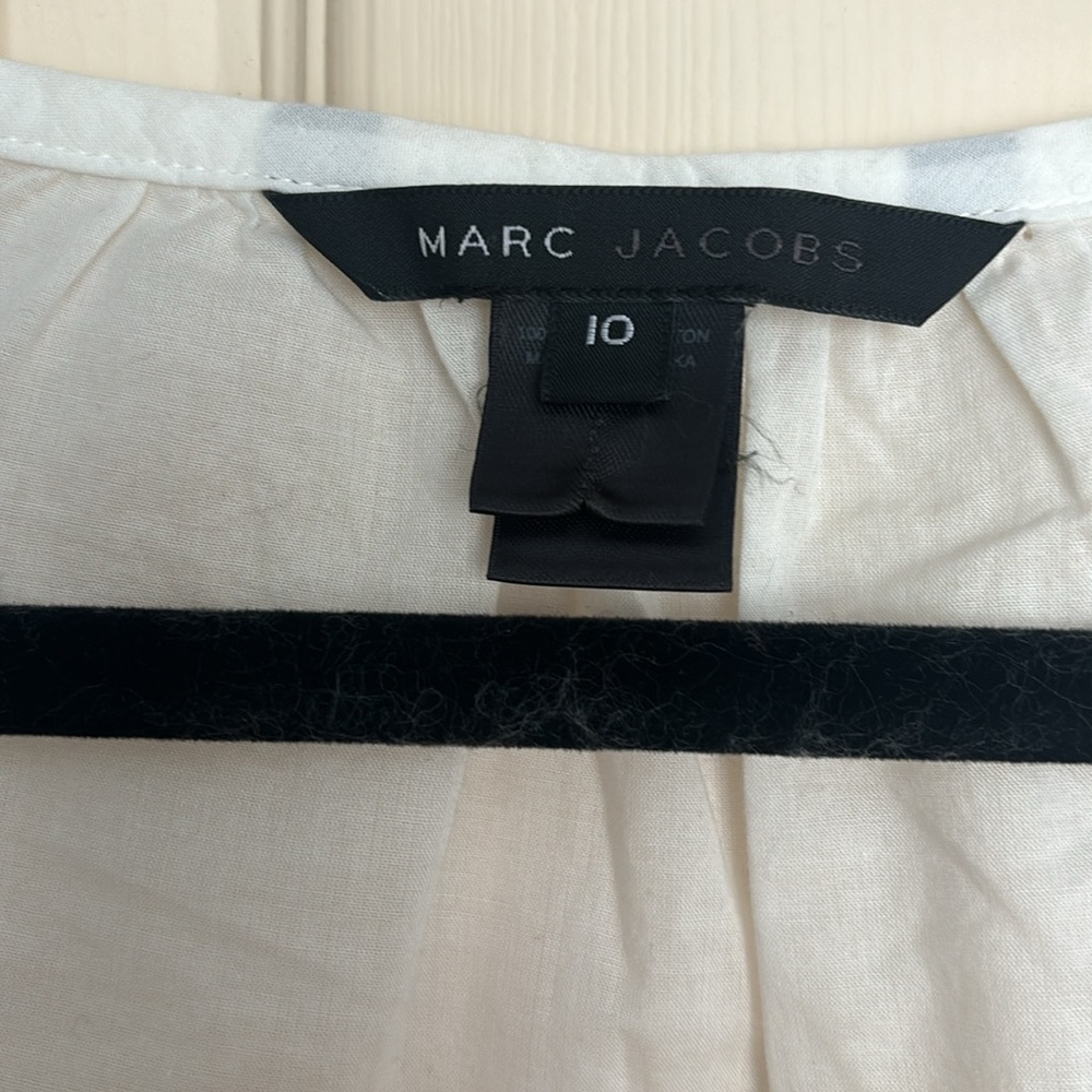 Top - Picture 2 of 2